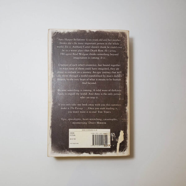 The Passage by Justin Cronin - The Paperhound Online Bookshop The Passage by Justin Cronin (The Passage #1) (Paperback)