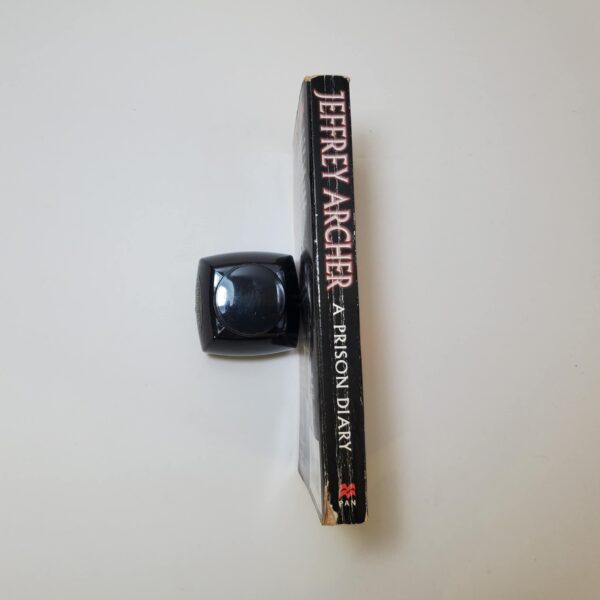 Hell by Jeffrey Archer (A Prison Diary #1) (Paperback)
