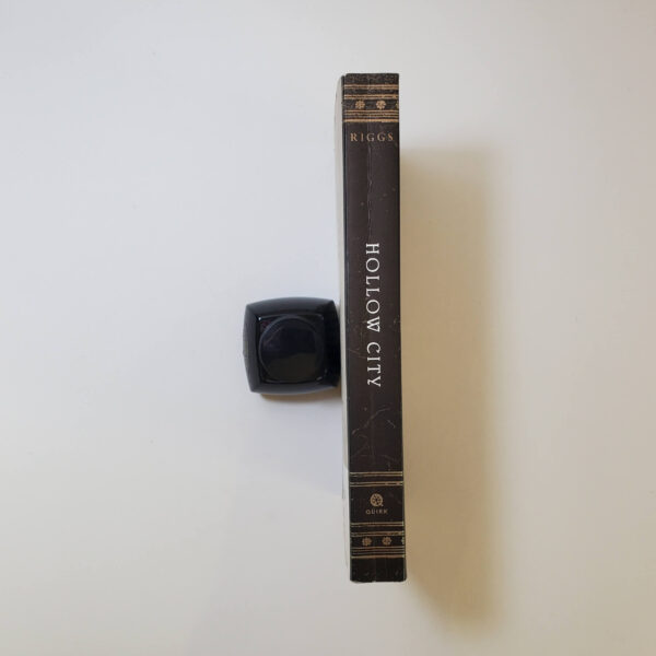 Hollow City by Ransom Riggs (Miss Peregrine's Peculiar Children #2) Paperback